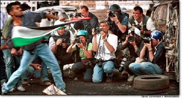 Photographers, 10/24/2000