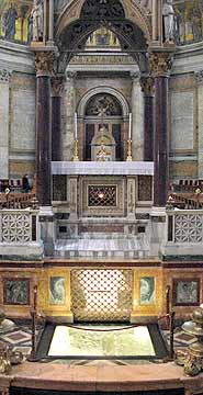 6-30-09 ah St. Paul's tomb (Patrick Hertzog) The tomb of St Paul in Rome