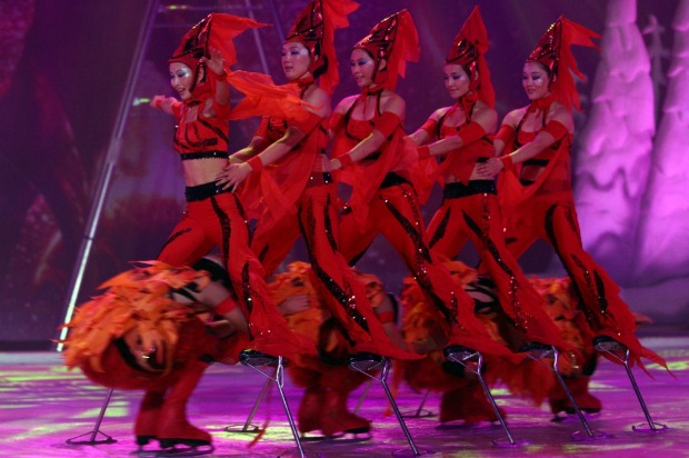 Chinese ice dancers in Jerusalem. Photo by Sharon Shalev