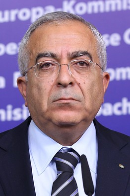 Salam Fayyad at a press conference in Brussels, April 2011.